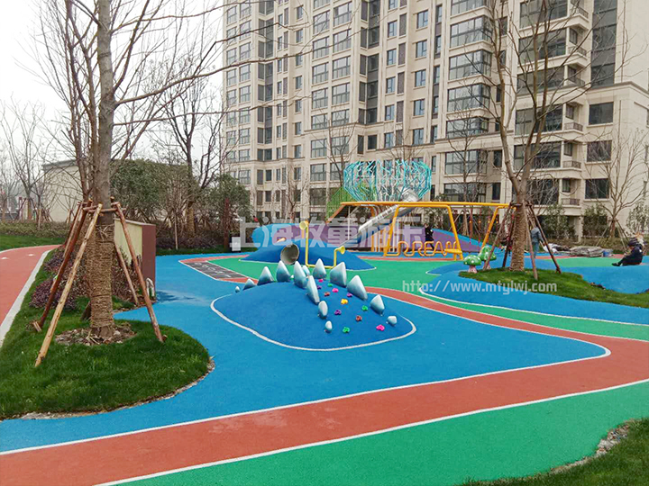 上海公园儿童游乐设施
